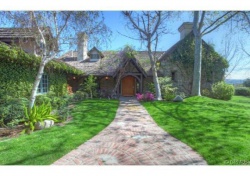 5523 Paradise Valley, Hidden Hills CA: 