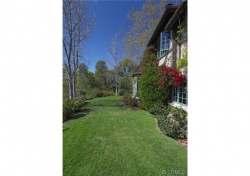 5523 Paradise Valley, Hidden Hills CA: 