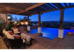 25425 Prado De Las Peras, Calabasas CA: 