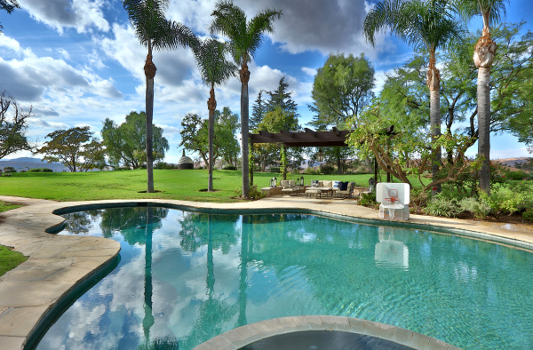 25546 Colette Way, Calabasas CA: 