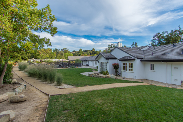 5382 Scott Robertson Drive, Hidden Hills CA: 