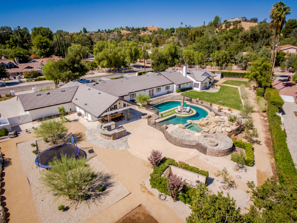 5382 Scott Robertson Drive, Hidden Hills CA: 