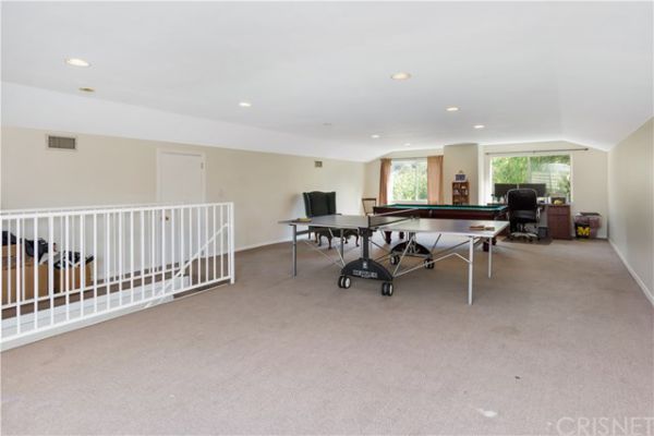2069 Cold Canyon Road, Calabasas CA: 