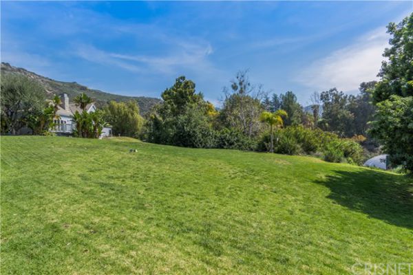2069 Cold Canyon Road, Calabasas CA: 