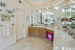 23938 Aspen Way, Calabasas CA: 