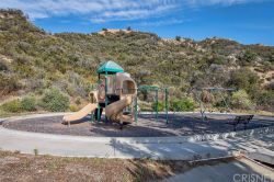 23938 Aspen Way, Calabasas CA: 