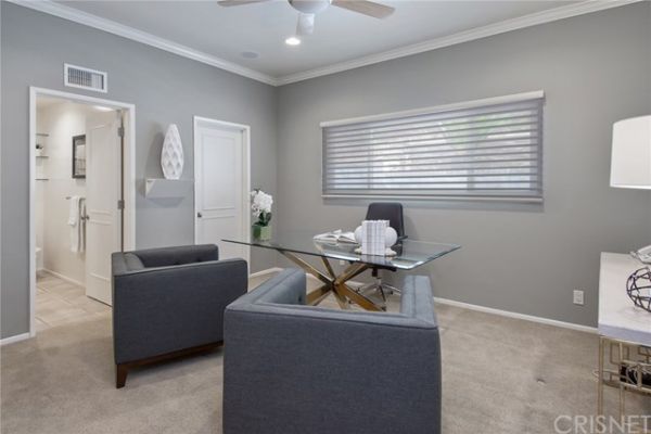 18141 Green Meadow Drive, Encino CA: 