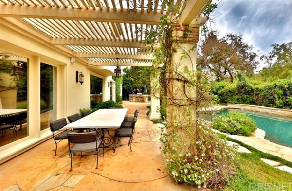 25737 SIMPSON Place, Calabasas CA: 