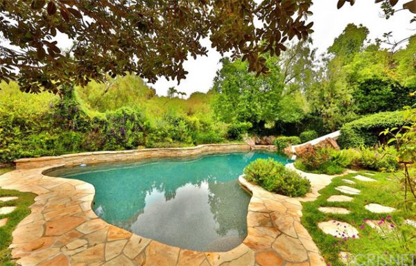 25737 SIMPSON Place, Calabasas CA: 