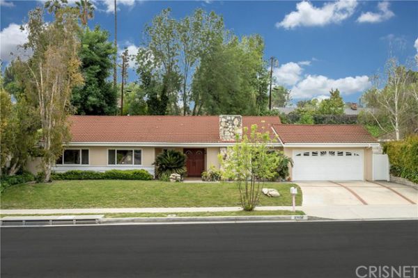 23938 Califa Street, Woodland Hills CA: 