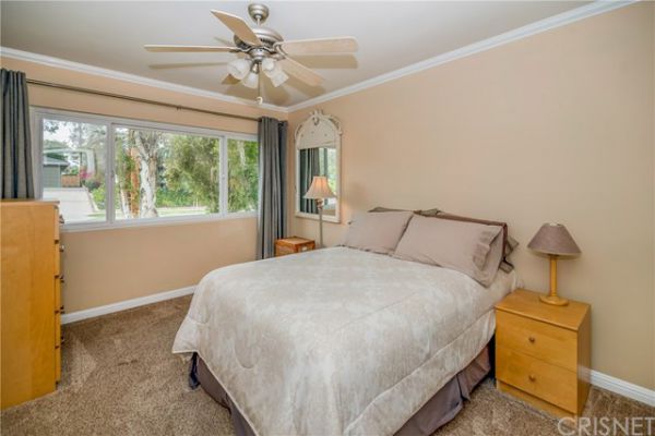 23938 Califa Street, Woodland Hills CA: 