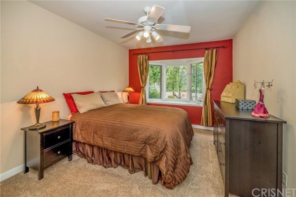 23938 Califa Street, Woodland Hills CA: 
