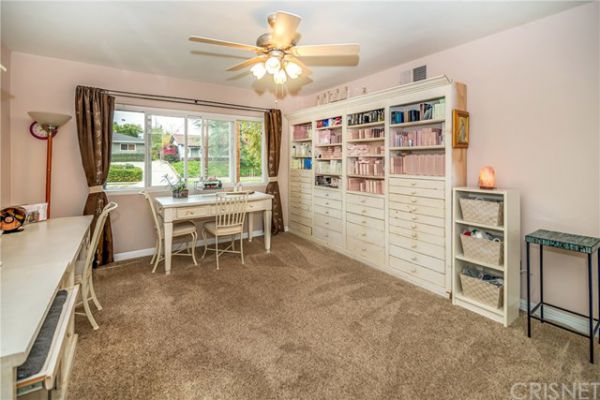 23938 Califa Street, Woodland Hills CA: 