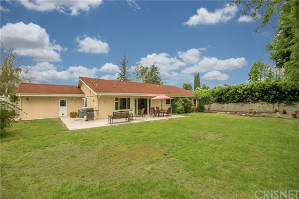23938 Califa Street, Woodland Hills CA: 