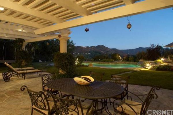 24948 Lorenzo Court, Calabasas CA: 