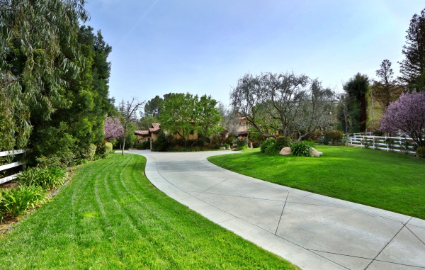24520 Wingfield Road, Hidden Hills CA: 