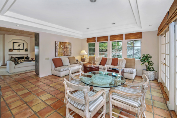 4119 Vicasa Drive, Calabasas CA: 