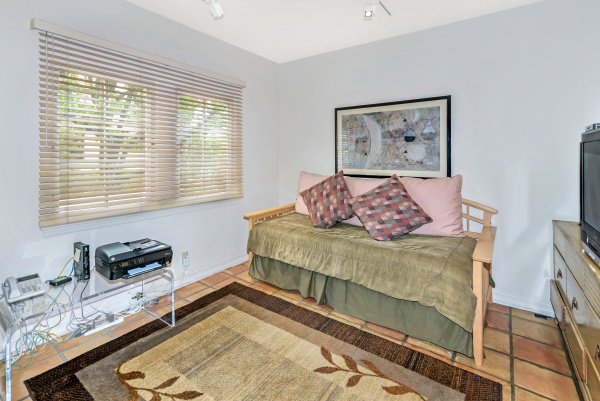 4119 Vicasa Drive, Calabasas CA: 