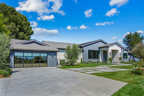 5550 BONNEVILLE Road, Hidden Hills CA: 
