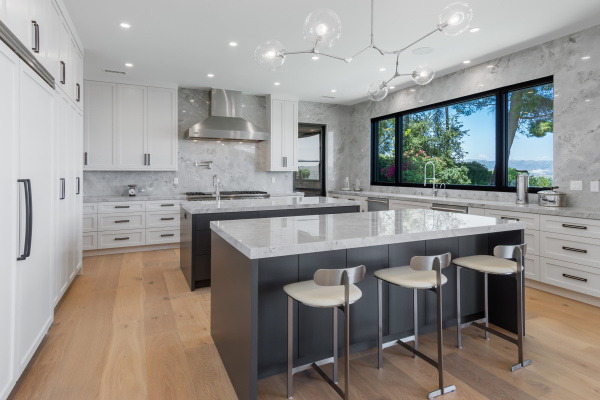 5550 BONNEVILLE Road, Hidden Hills CA: 