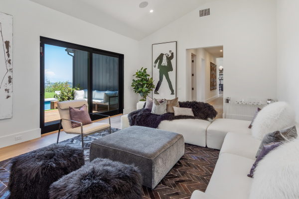 5550 BONNEVILLE Road, Hidden Hills CA: 