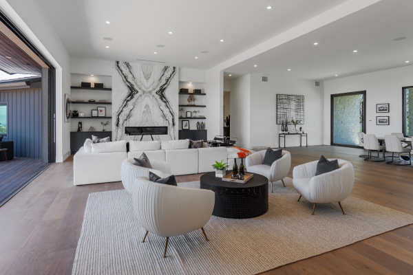 5550 BONNEVILLE Road, Hidden Hills CA: 