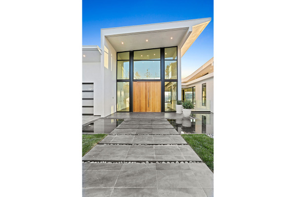 47 Dapplegray Road, Bell Canyon CA: 