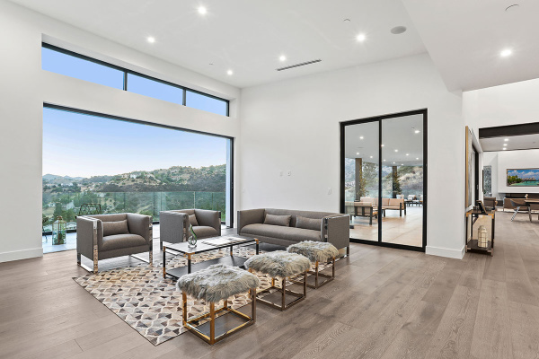 47 Dapplegray Road, Bell Canyon CA: 