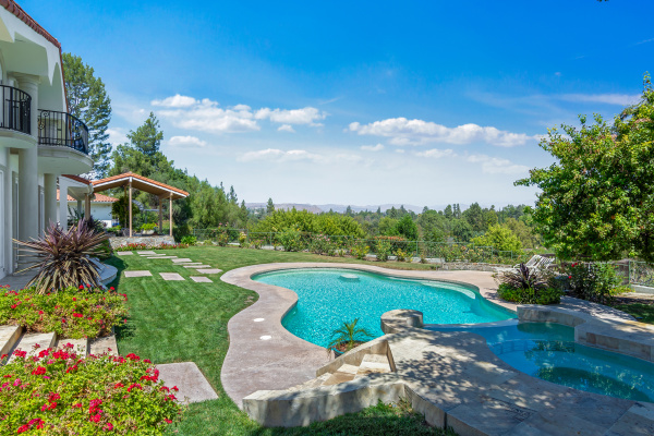 5781 PENLAND Road, Hidden Hills CA: 