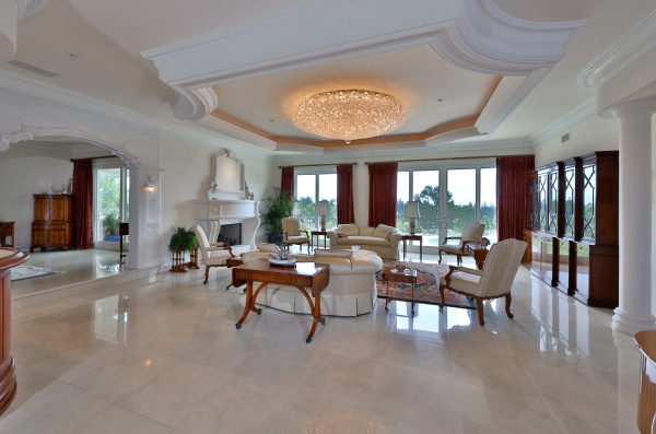 5781 PENLAND Road, Hidden Hills CA: 