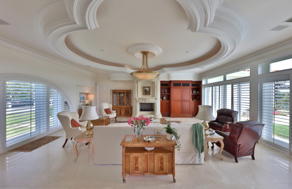 5781 PENLAND Road, Hidden Hills CA: 