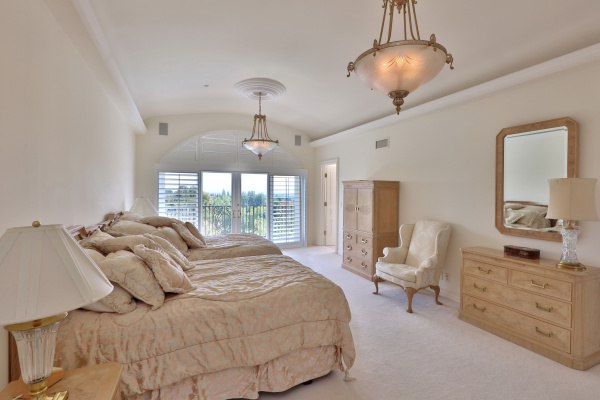 5781 PENLAND Road, Hidden Hills CA: 