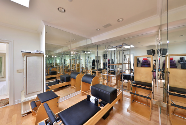 5781 PENLAND Road, Hidden Hills CA: 