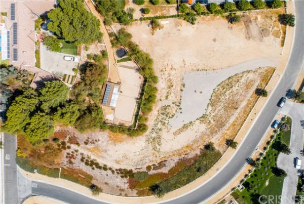 24205 Hidden Ridge Road, Hidden Hills CA: 