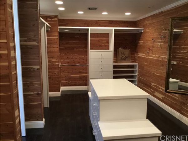 24907 Marbella Court, Calabasas CA: 