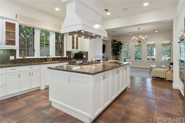 25473 PRADO DE LAS CALABAZAS, Calabasas CA: 