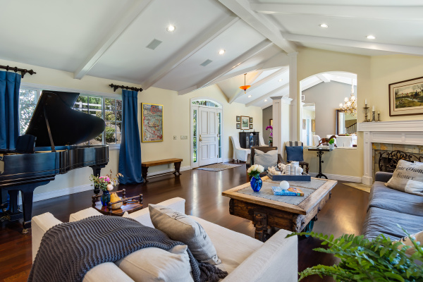 6007 Clear Valley Road, Hidden Hills CA: 