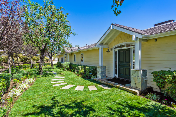 6007 Clear Valley Road, Hidden Hills CA: 