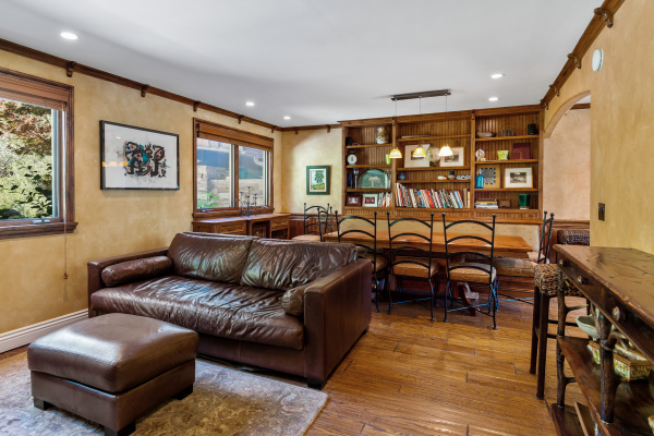 31145 Lobo Vista Road, Agoura Hills CA: 