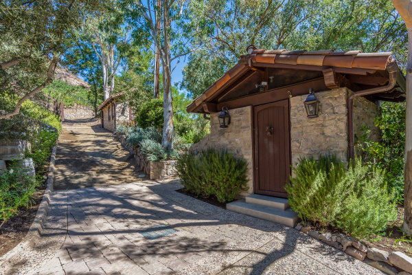 31145 Lobo Vista Road, Agoura Hills CA: 