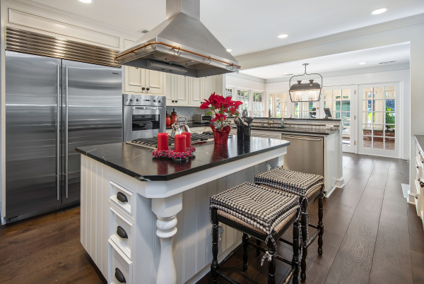 5241 Round Meadow Road, Hidden Hills CA: 