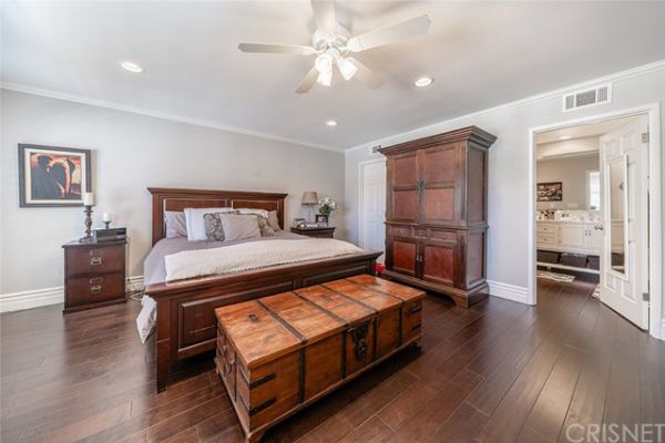 23219 Canzonet Street, Woodland Hills CA: 