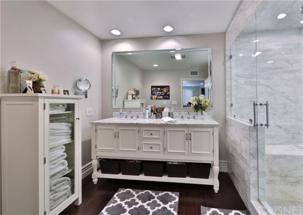 23219 Canzonet Street, Woodland Hills CA: 