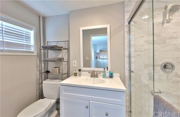 23219 Canzonet Street, Woodland Hills CA: 
