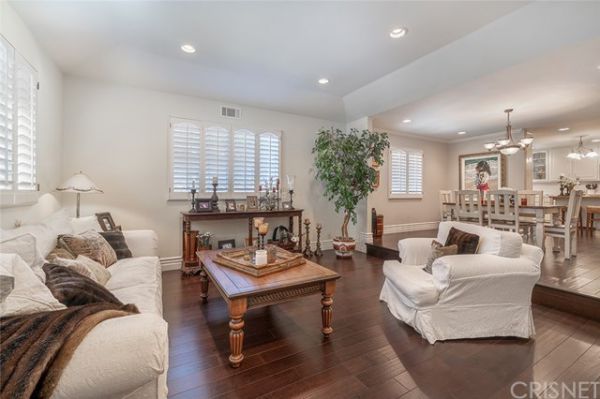 23219 Canzonet Street, Woodland Hills CA: 