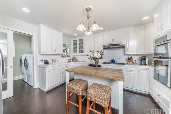 23219 Canzonet Street, Woodland Hills CA: 