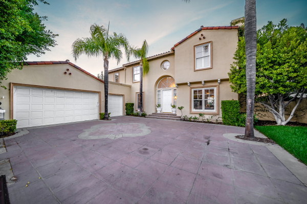 3442 Malaga Court, Calabasas CA: 