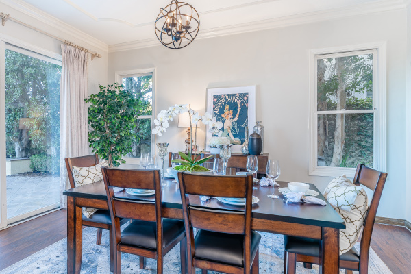 3442 Malaga Court, Calabasas CA: 
