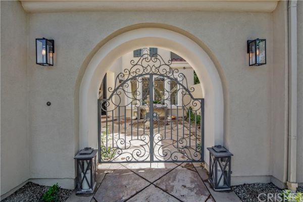 3374 Country Home Court, Thousand Oaks CA: 