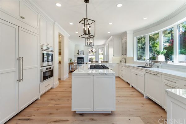 3374 Country Home Court, Thousand Oaks CA: 